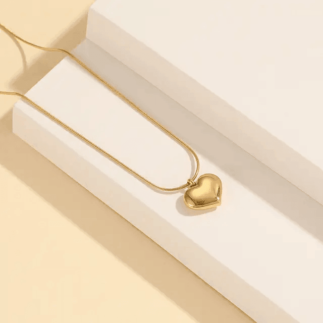 Buy Anti Tarnish Gold Heart Necklace Online in India – Elegant & Durable Jewelry - Berry Pop Co