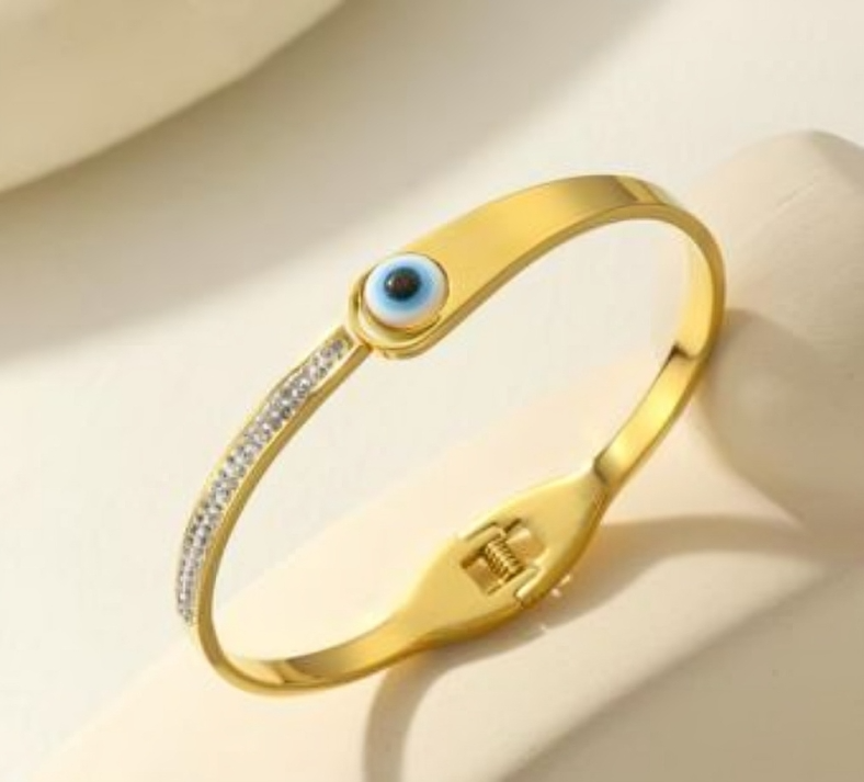 Elegant Evil Eye Bracelet