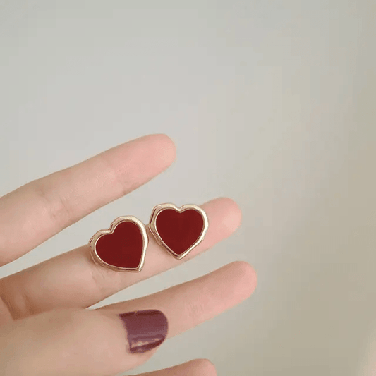 Small Heart stud Earrings - Berry Pop Co