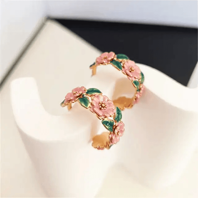 Trendy Flower Hoop Earrings - Berry Pop Co