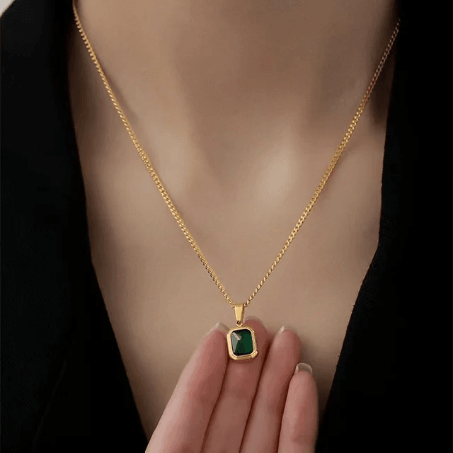 Green Emerald Gemstone Pendant Necklace - Berry Pop Co