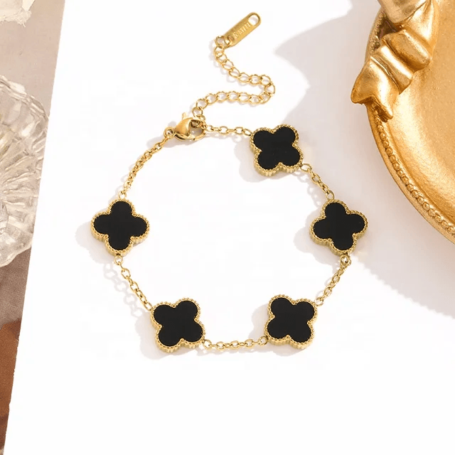 Dainty Black Clover Leaf Bracelet - Berry Pop Co