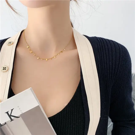 Minimal Chain Necklace