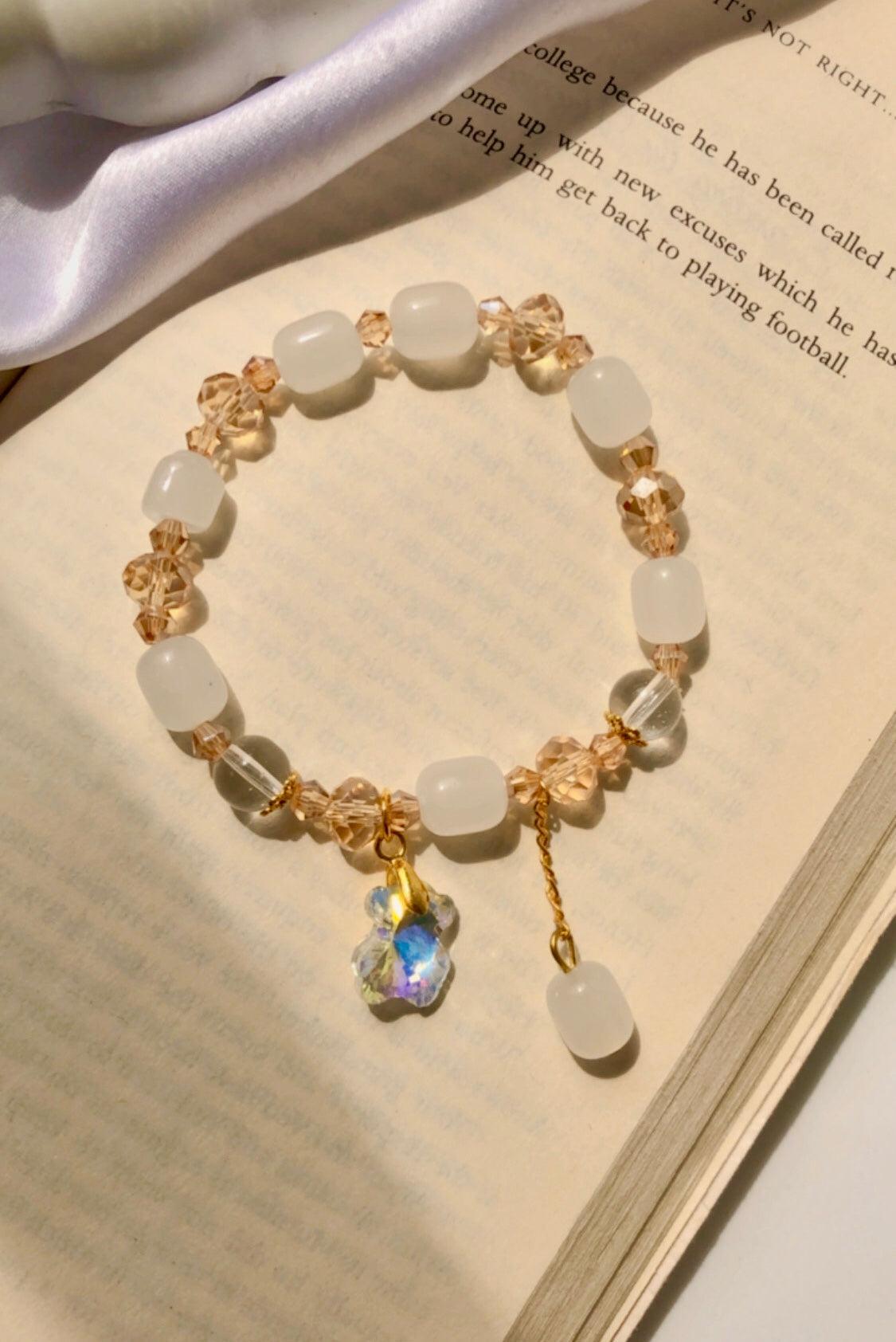 White Crystal Charm Beads Bracelet - Berry Pop Co