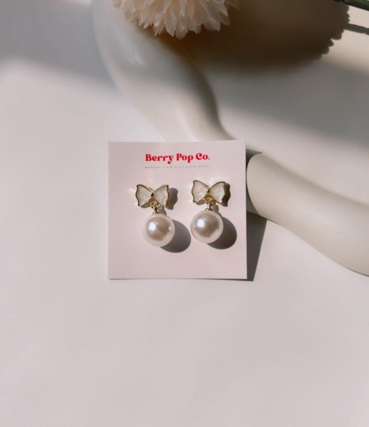 Cute Bow-Pearl Drop Earrings - Berry Pop Co