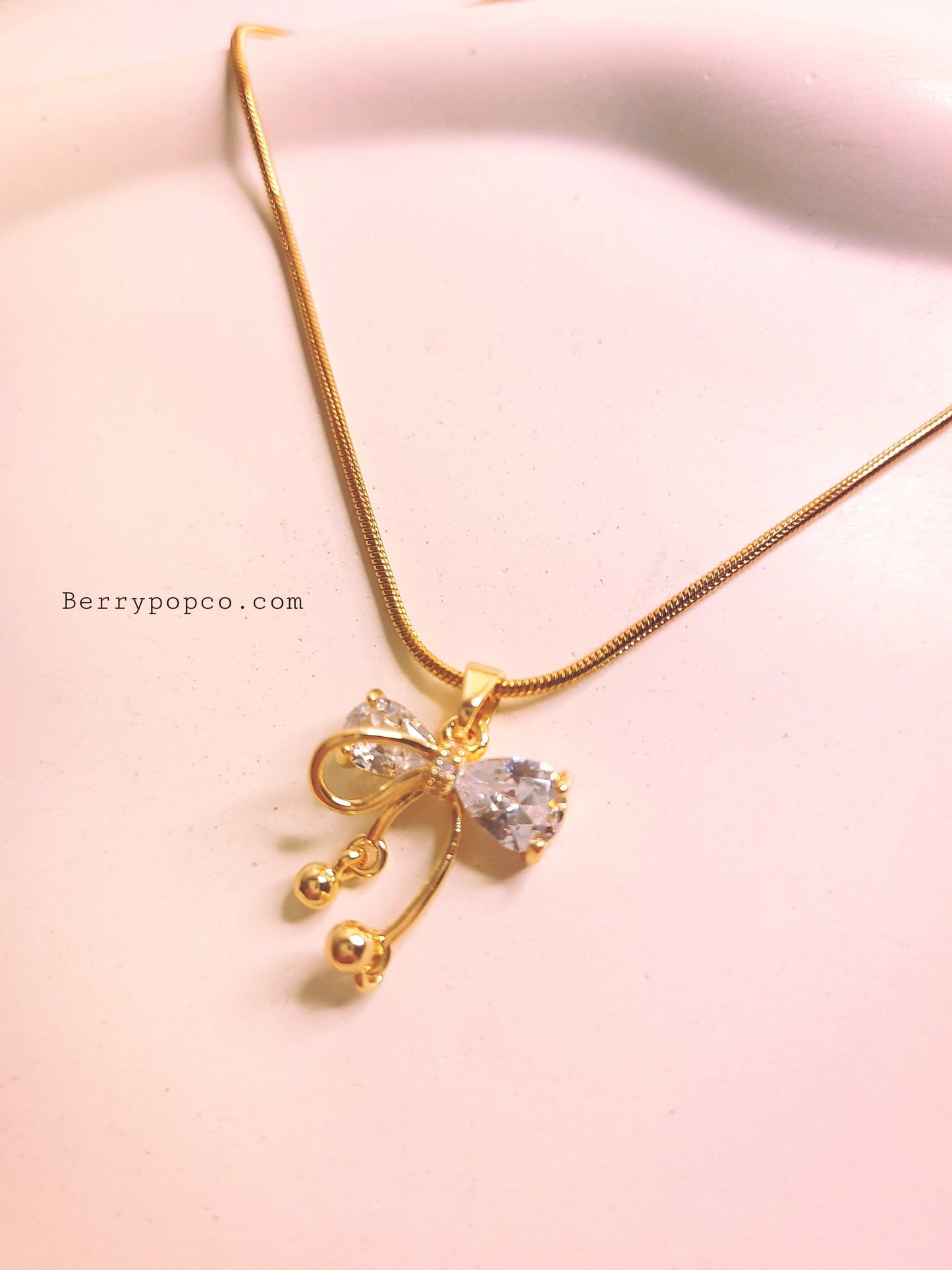 Minimal Bow Necklace - Berry Pop Co