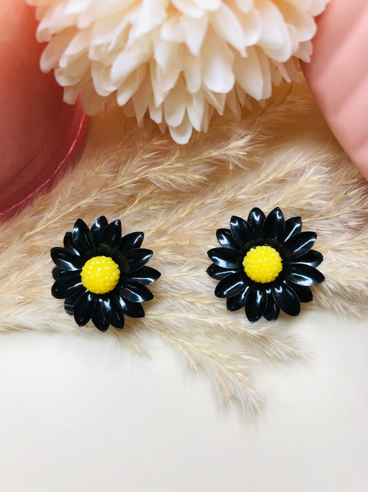 Black Flower Earring 🌸