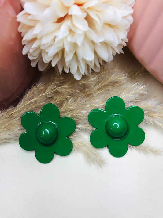 Chic Green Flower Earrings 🌸 - Berry Pop Co