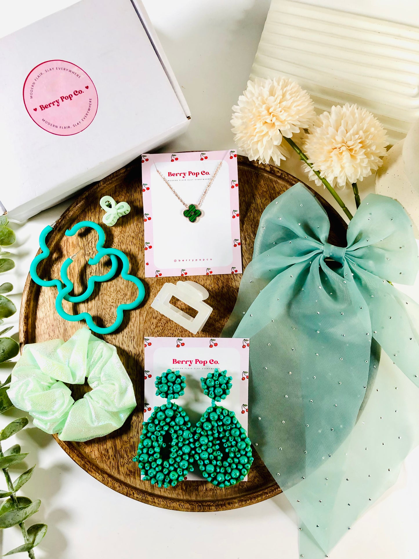 Elegant Green Gift box - Berry Pop Co