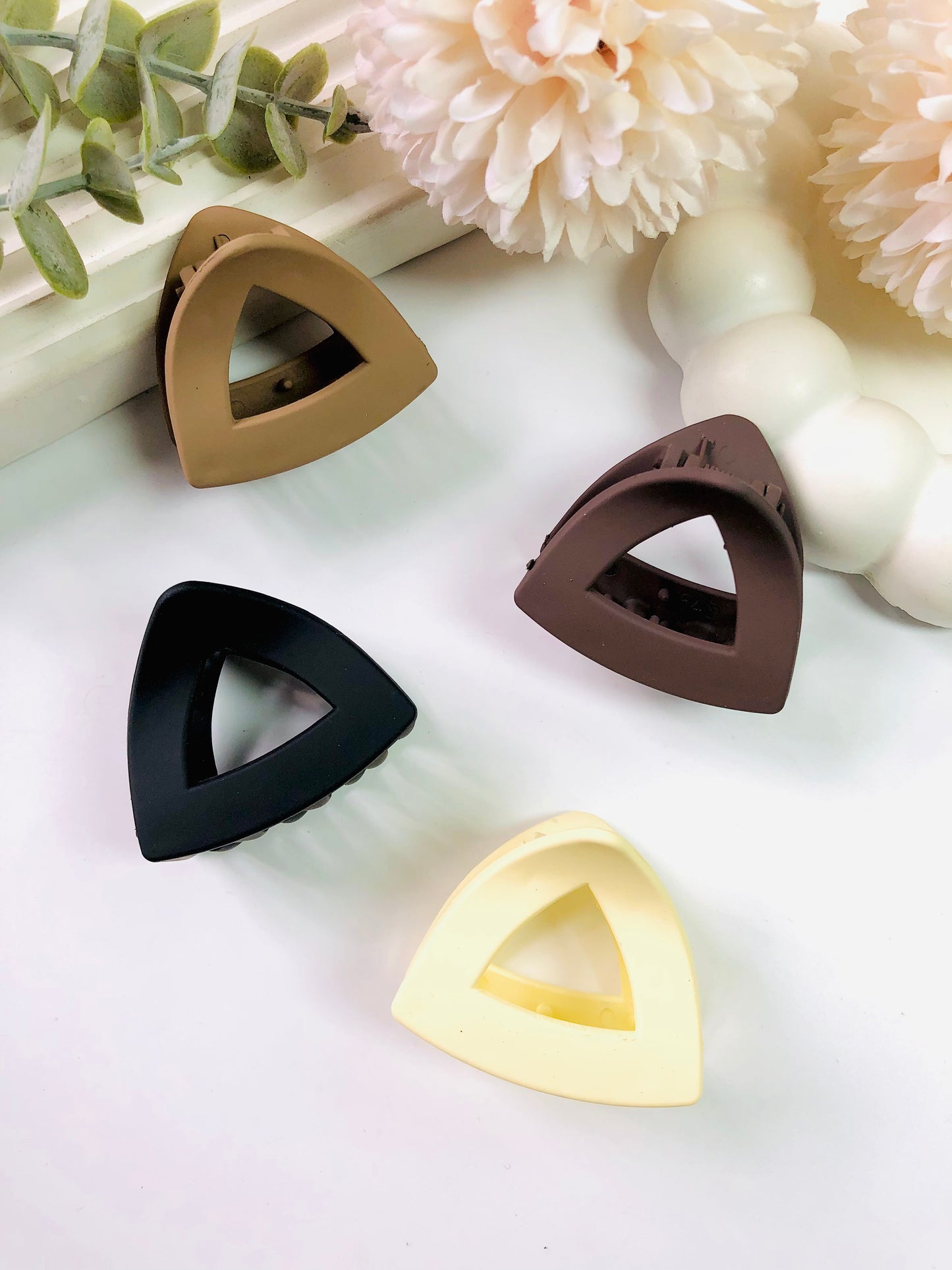 Frosted Triangle Hair Claw - Berry Pop Co