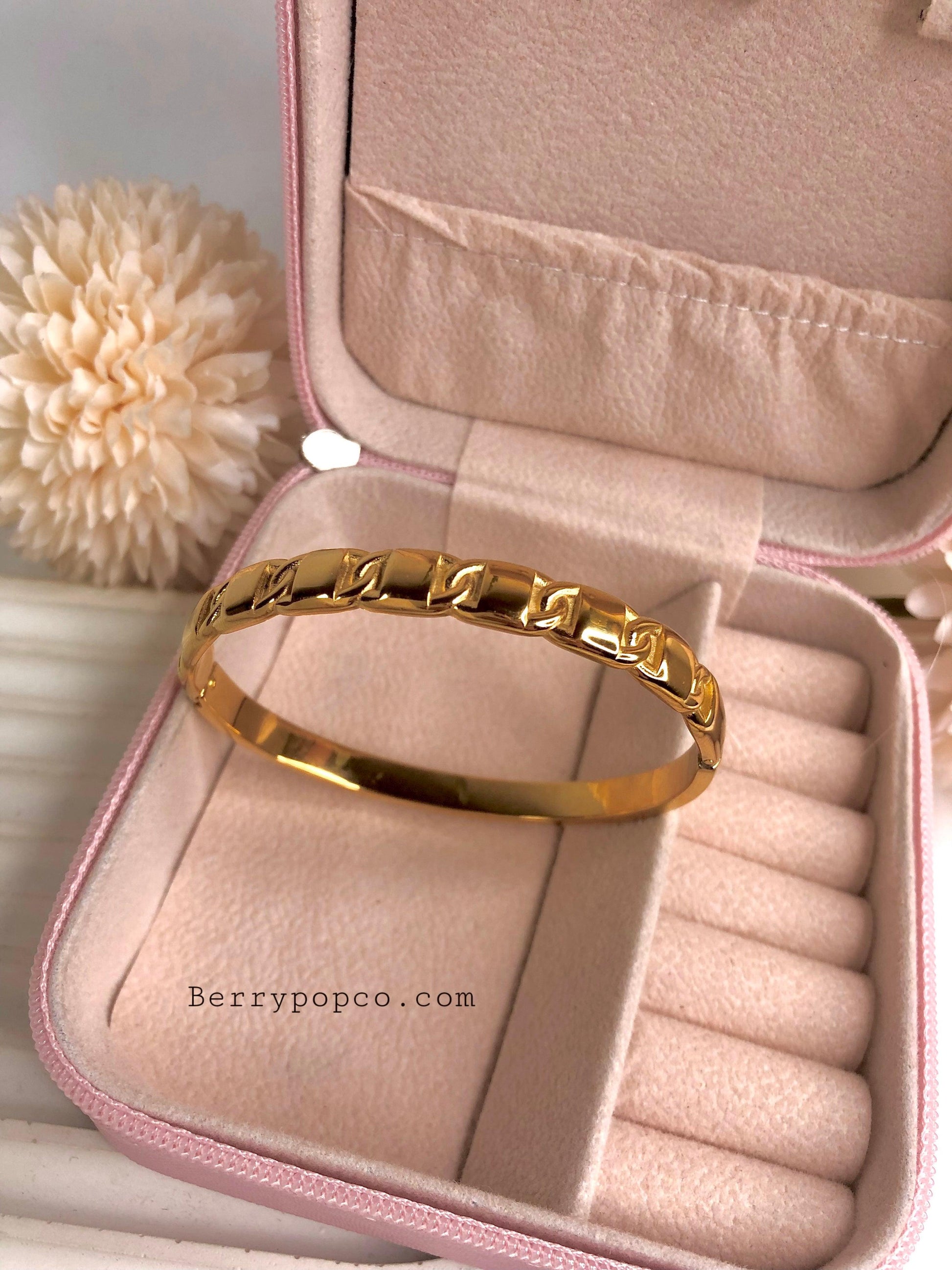 Elegant Gold Plated Bracelet brace - Berry Pop Co