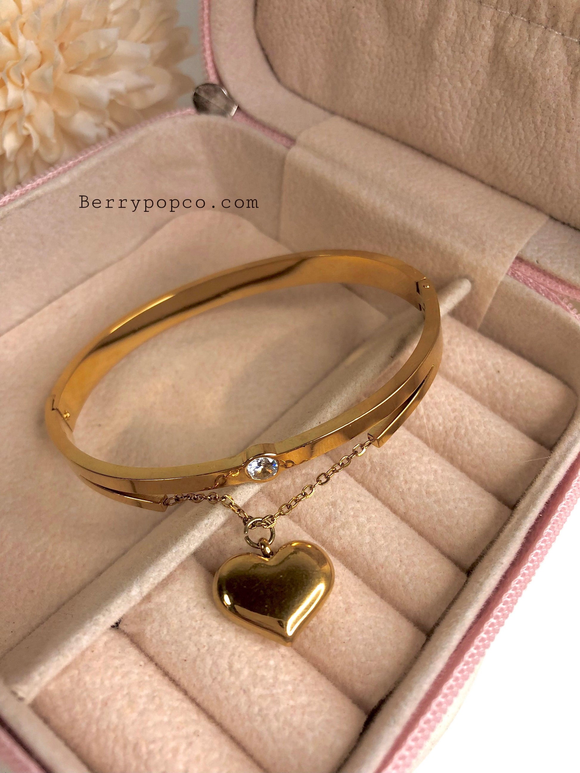 Gold Plated Bracelet With Heart Charm - Berry Pop Co