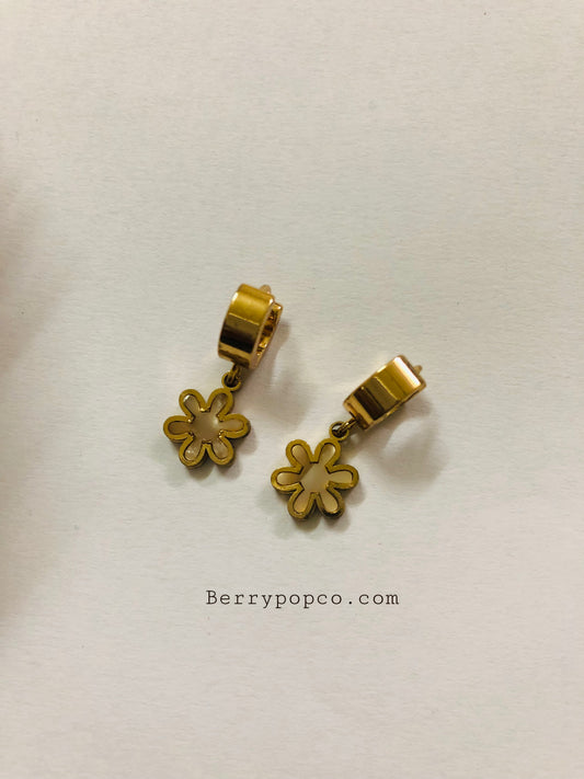 Cute Flower Hoop Earrings