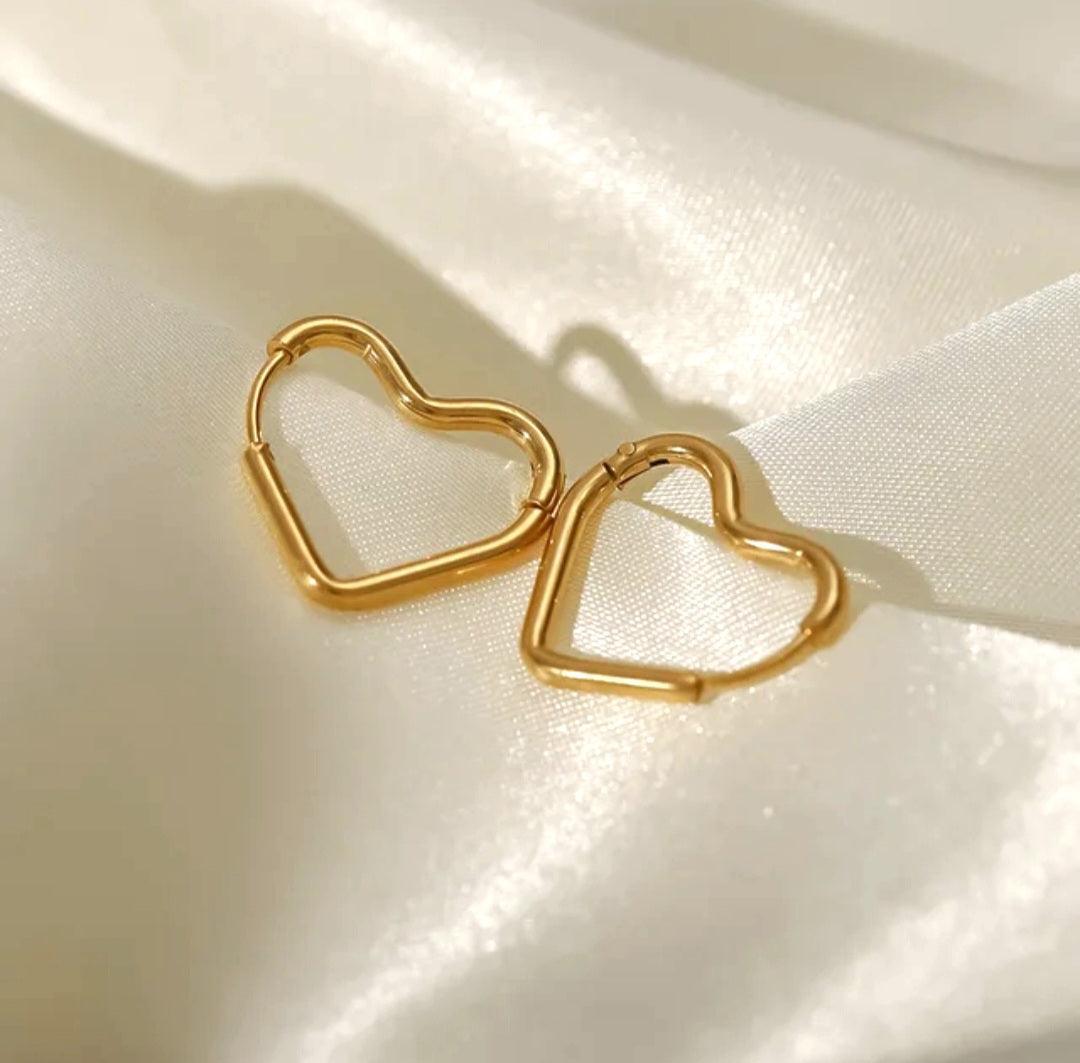 Heart Hoop Minimalist Earrings - Berry Pop Co